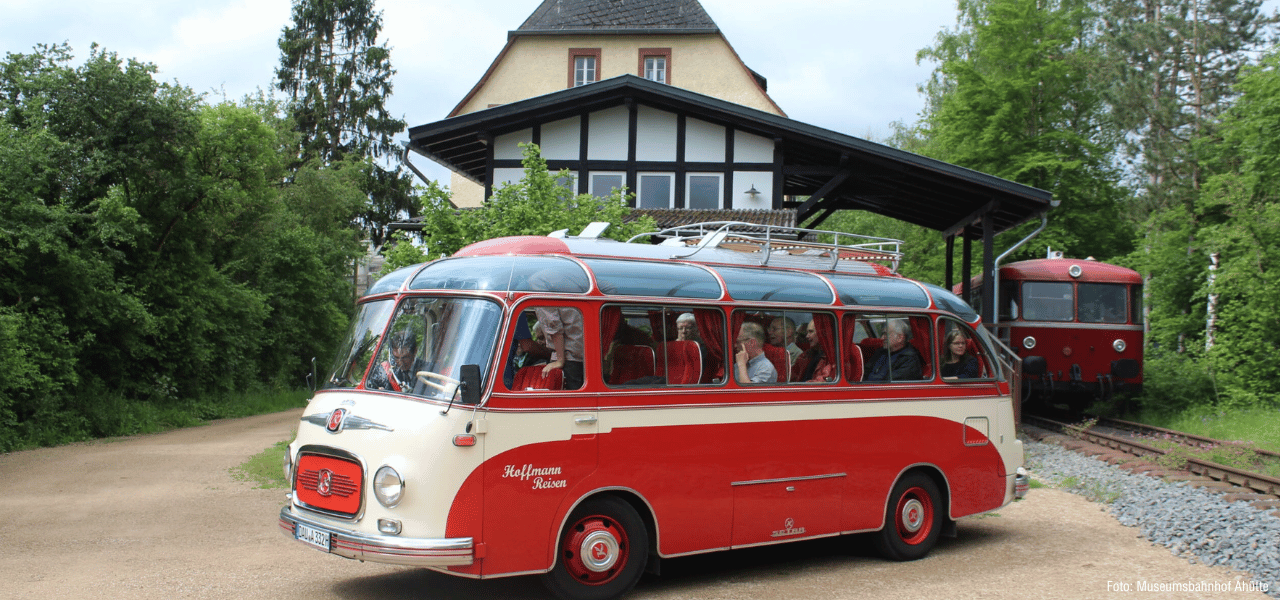 Mit dem Oldtimer-Bus beim Tag der Schiene 2025